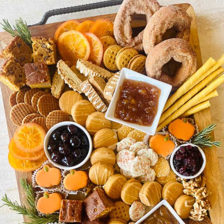 15 Irresistible Fall Charcuterie Boards for Easy Autumn Entertaining