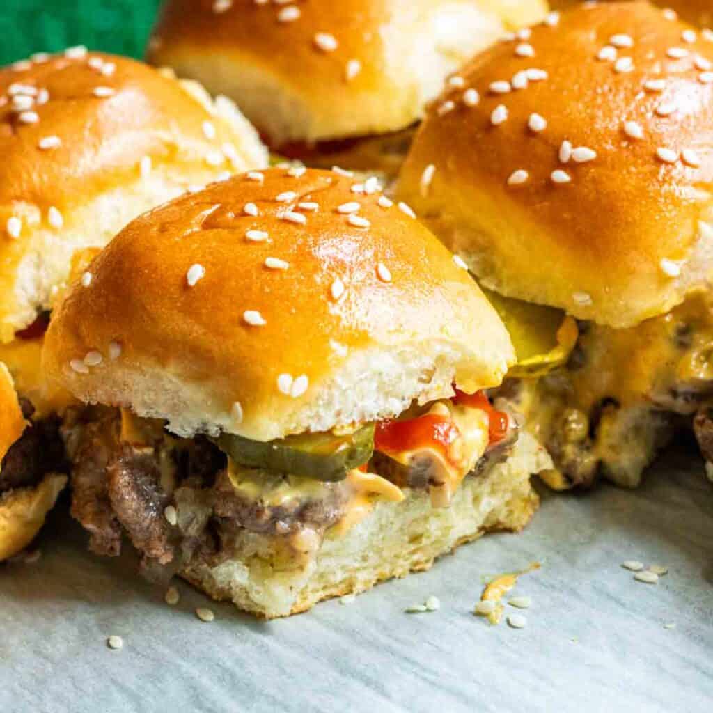 105 Fun Tailgate Food Ideas for the Ultimate Game Day Celebration